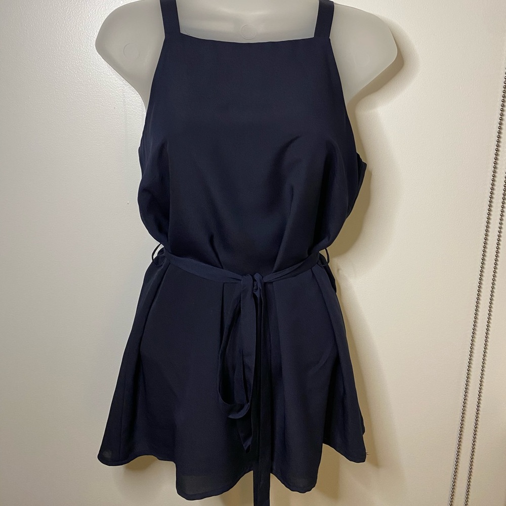Banana Republic Boat Neck Sleeveless Blouse